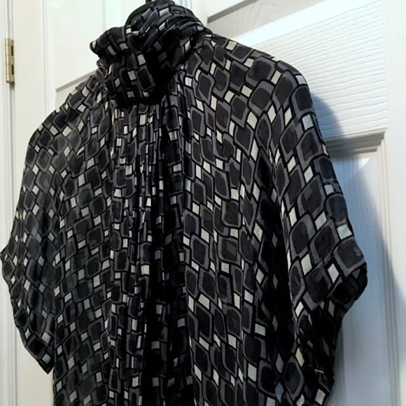 🖤🌹🖤Cute Flowy Zara Check Short Sleeve Blouse - Picture 6 of 13